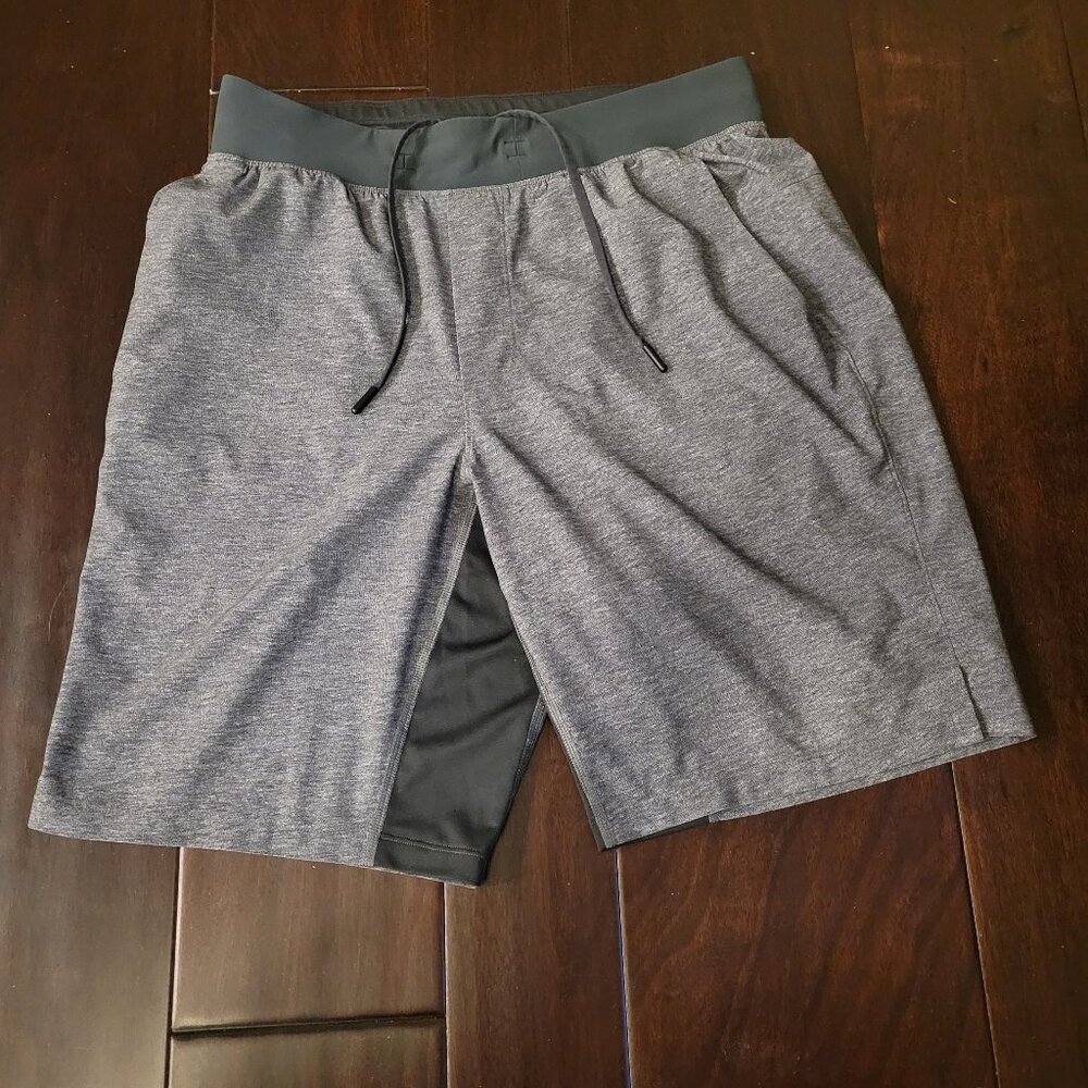 T.H.E. Short 9" Linerless Heathered Charcoal Gray Medium